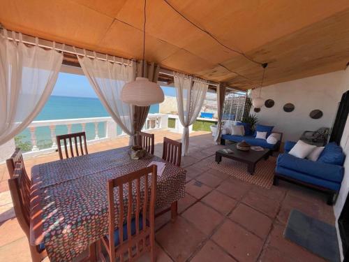 Waterfront house in Toubab Dialaw in Toubab Dialao