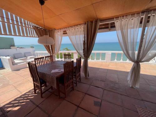 Waterfront house in Toubab Dialaw in Toubab Dialao