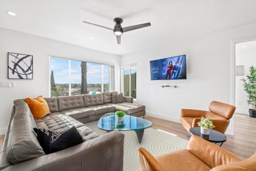 Villa Del Cerro- New Listing Special! in Del Cerro