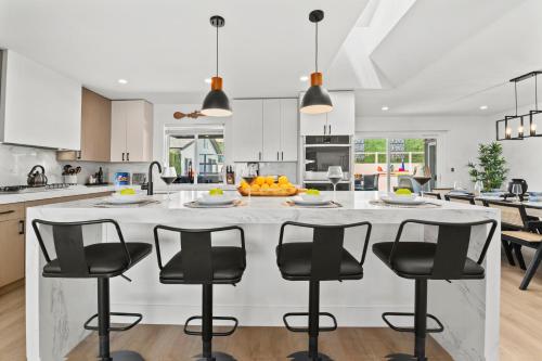 Villa Del Cerro- New Listing Special! in Del Cerro