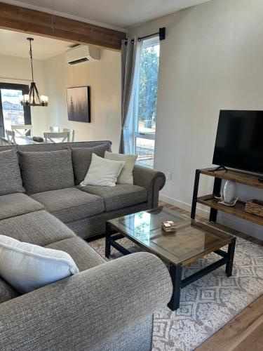 The Farmhouse in Darby (MT)