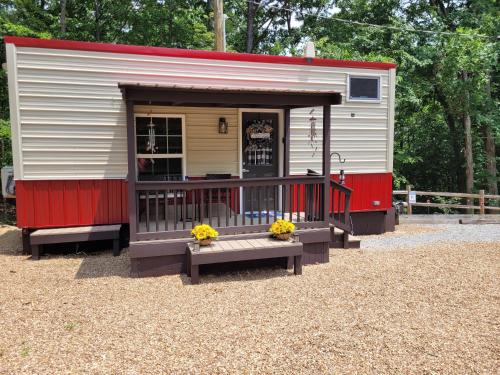 The Tiny House at Deer Holler in Parsons (TN)