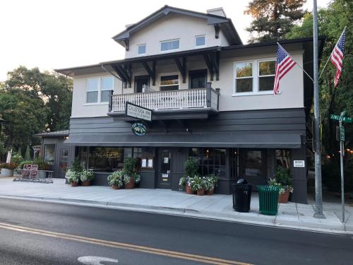 Calistoga Inn Restaurant & Brewery - Calistoga, CA