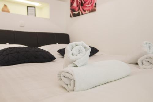 Apartment - Ground Floor image 6