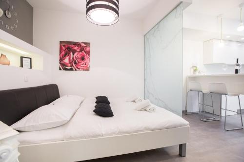 Friday Apartments - image 11