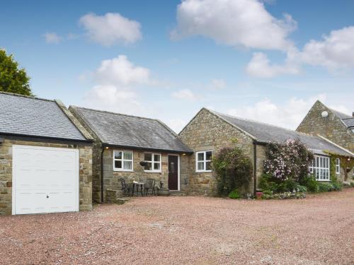 Exterior view, The Gin Gan Cottage in Ryton