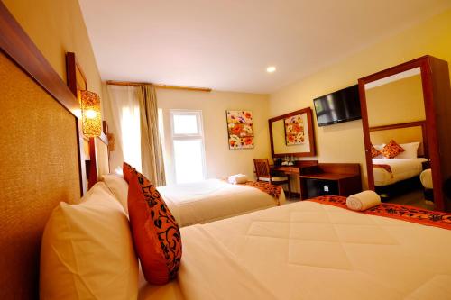 room detail thumbnail 1