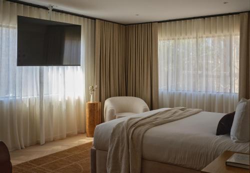 The Ivory – Los Angeles, CA