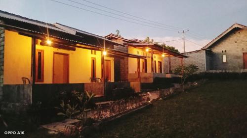 Twins Homestay Ekas Buana in Tanjung Ringgit