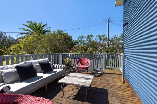 Urchins - Pet Friendly - 5 Mins Walk to Beach in Currarong