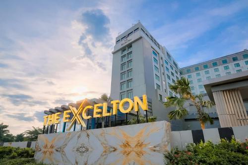 The Excelton Hotel Palembang, Palembang