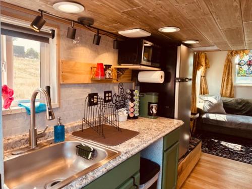 Tiny House Farm Stay Pets Welcome - Clog