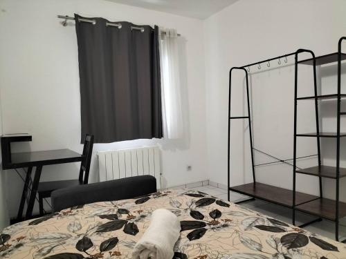 Chambre privée - Près de Bordeaux (Chambre privee - Pres de Bordeaux) in วีลนาฟ-ดอร์นง