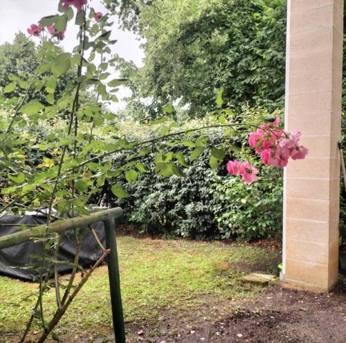 Chambre privée - Près de Bordeaux (Chambre privee - Pres de Bordeaux) in วีลนาฟ-ดอร์นง
