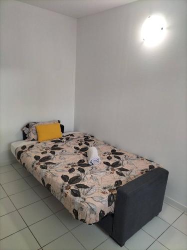 Chambre privée - Près de Bordeaux (Chambre privee - Pres de Bordeaux) in วีลนาฟ-ดอร์นง