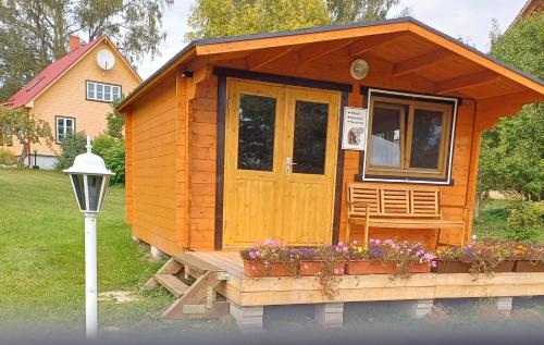 Chalet Glamping in Īgaste