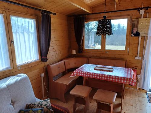 Chalet Glamping in Īgaste