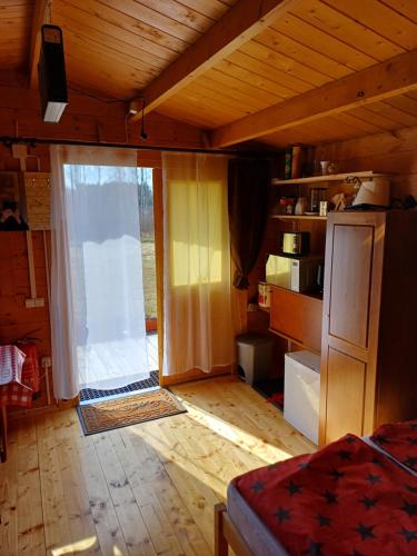 Chalet Glamping in Īgaste