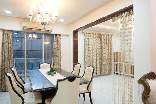 Luxury Quiet 3 bedroom homestay in Nasik Centre in Parijat Nagar