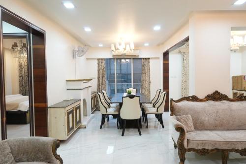 Luxury Quiet 3 bedroom homestay in Nasik Centre in Parijat Nagar
