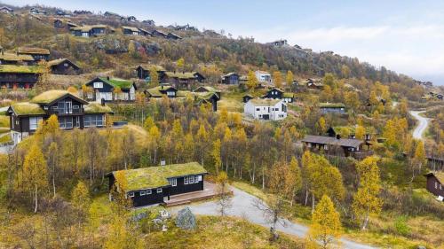 Hotelli välisilme, Modernized Cabin Near Ski Slopes With Deck Views in Vagsli