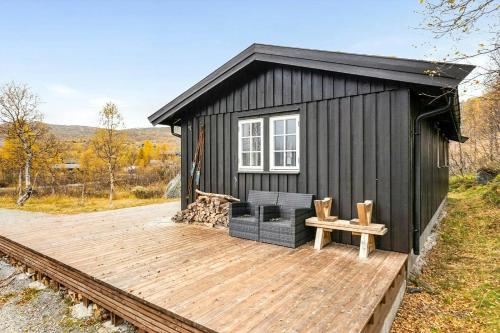 Hotelli välisilme, Modernized Cabin Near Ski Slopes With Deck Views in Vagsli