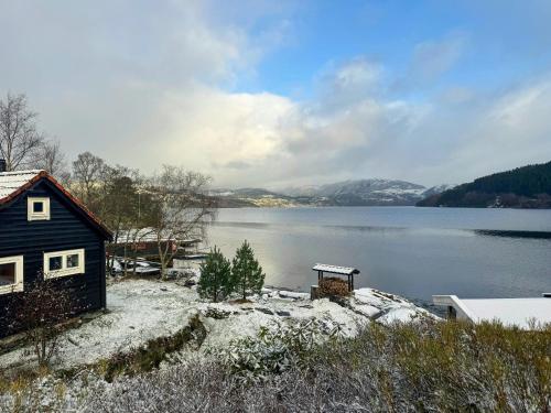 外部景觀, Family Cabin Close To The Water Near Mjøsvågen (Family Cabin Close To The Water Near Mjøsvagen) in 福特蘭斯沃格