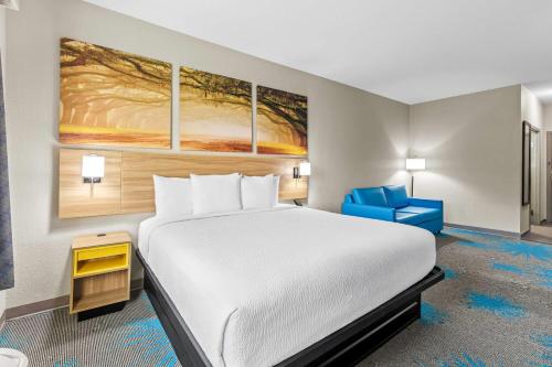Days Inn & Suites by Wyndham Union City - image 44