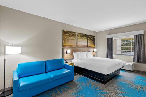 Days Inn & Suites by Wyndham Union City - image 41