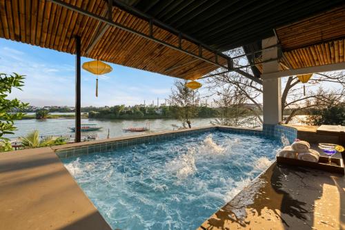 True Hoi An Villa - Serene River & Plunge Pool, Hoi An (photo 4)