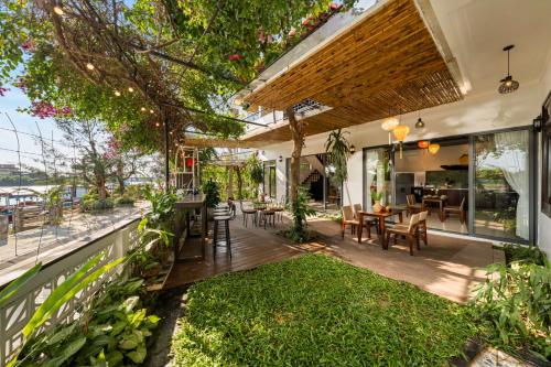 True Hoi An Villa - Serene River & Plunge Pool, Hoi An (photo 7)