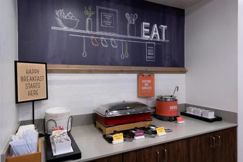 Hampton Inn La Junta - image 5
