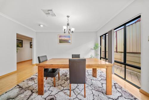Létesítmények, Perth Airport Stay 5BR House with 6 Beds &Parking in Canning Völgy