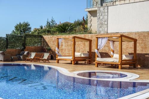 Sunny side resort & spa apartments