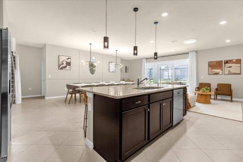 10 Bedrooms- 8 Bathrooms- Windsor Cay 16340 Sk in Orlando, USA
