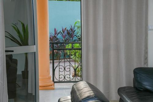 Appartement YAA - 2 chambres Wi-Fi Terrasse & Clim - image 3