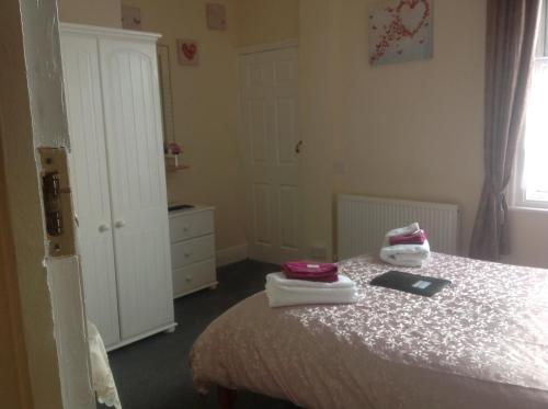 Cleasewood Guest House - image 14