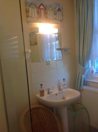 Cleasewood Guest House - image 7