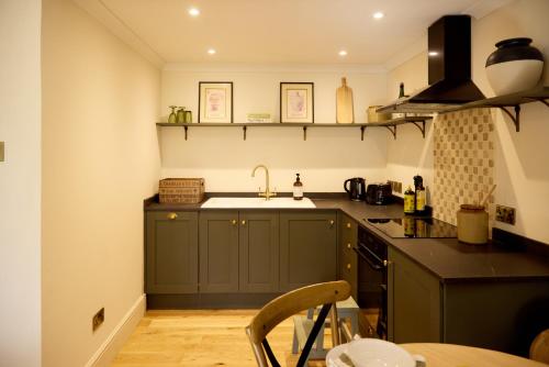 Iekārtas, Great Ashley Farm Holiday Cottage & Shepherds Huts in Winsley