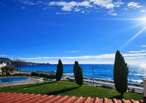 陽台/露台, Two Bedrooms Apartment Four Seasons - FREE PARKING - Complex Carpe Diem in 巴爾奇克