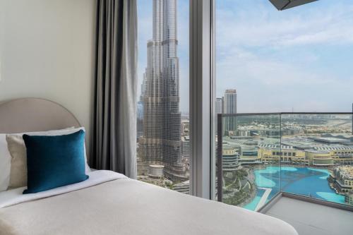 An Address Like No Other Burj Khalifa at Your Window in Large Refined Opera Suite - image 3