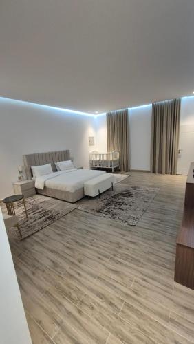 منتجع حتا الضخم - Hatta Mega Resort in Sinadil