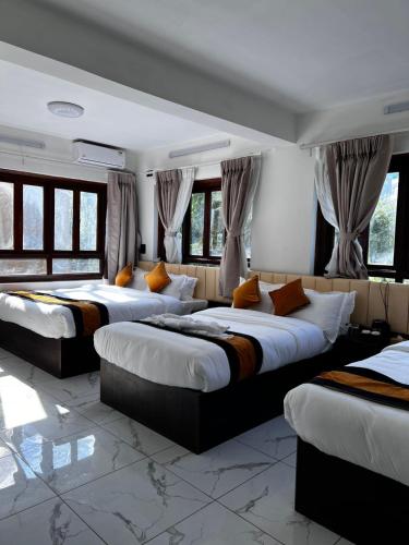 Triple Room