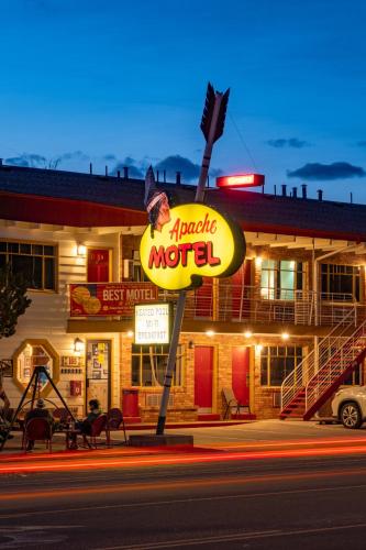 Exterior view, Apache Motel in Moab (UT)