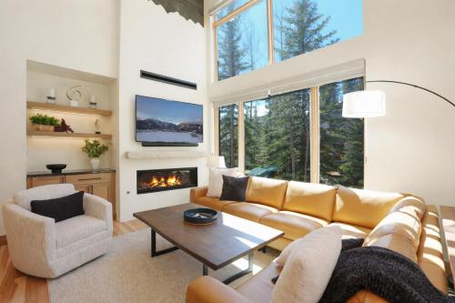 TP50 - Tall Pines Imperial Townhome – khách sạn tại Four O'Clock