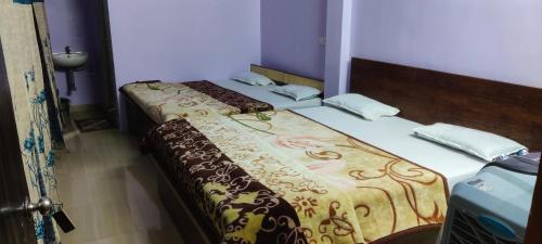 Hotel Shree palace in Bheraghat