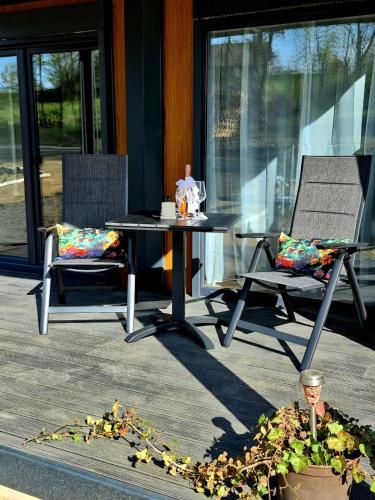 Erkély/terasz, Tinyhouse Alpakas Ruhe&Natur Lavendelnest Südburgenland (Tinyhouse Alpakas Ruhe&Natur Lavendelnest Sudburgenland) in Gerersdorf Bei Gussing