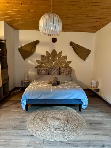 Escape to a Romantic Hideaway  Remote Work Haven in the Mountains, pet friendly in Fušī