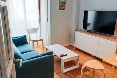 Airport Madrid Plenilunio Suites Green by beBalmy