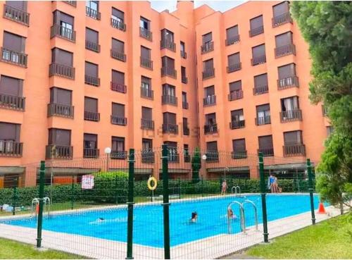 Airport Madrid Plenilunio Suites Green by beBalmy